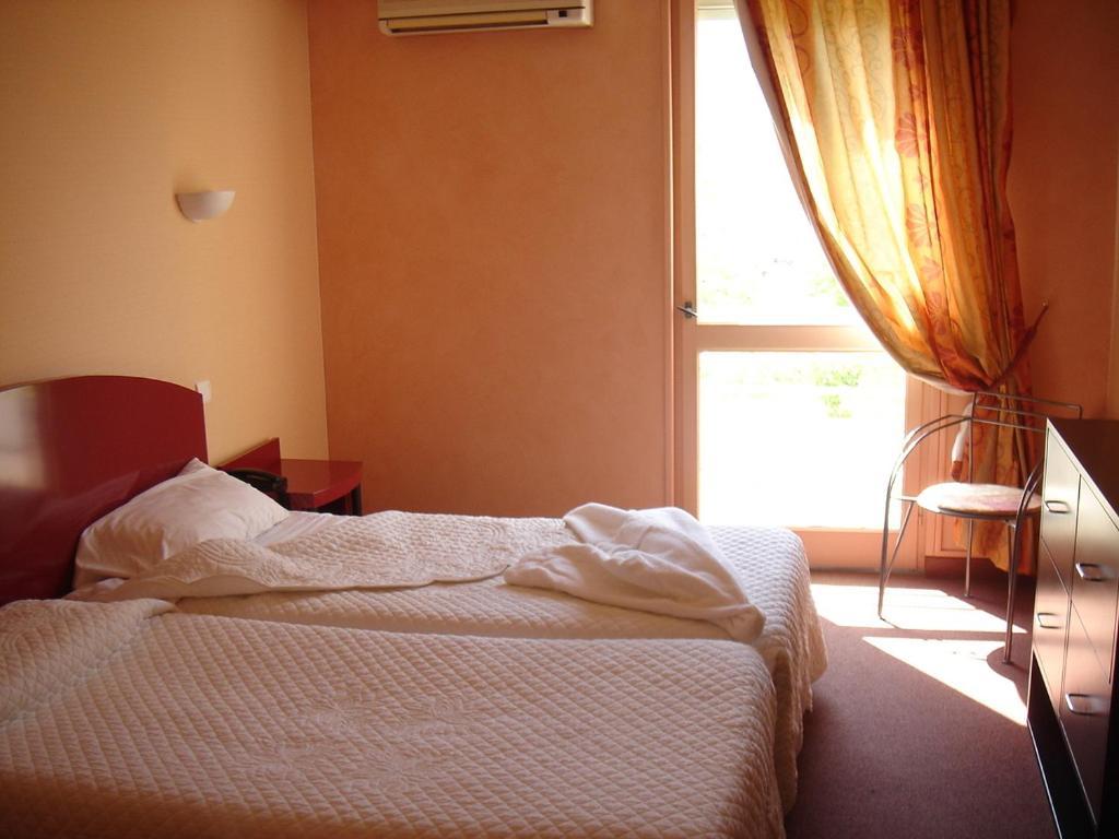 L'Esplan Hotel Saint-Paul-Trois-Châteaux Værelse billede